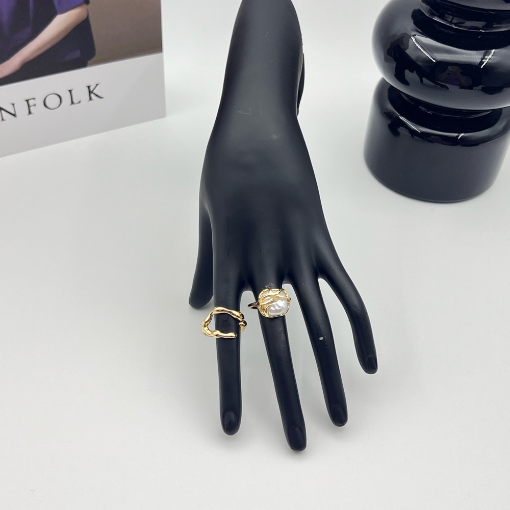 Elegant Gold and Silver Ring Set
